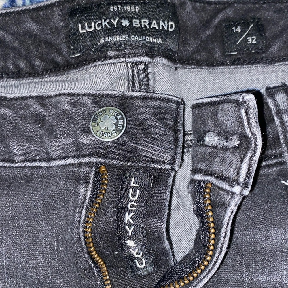 lucky brand distressed skinny jeans